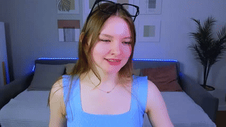 girl_i_am animated gif teaser