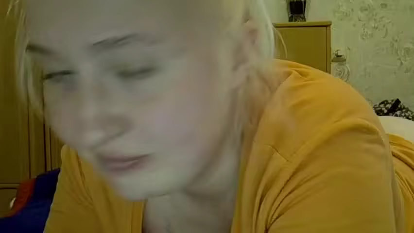 gia_curly animated avif teaser