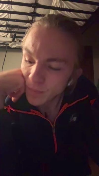 Alexbisex3040's Profile