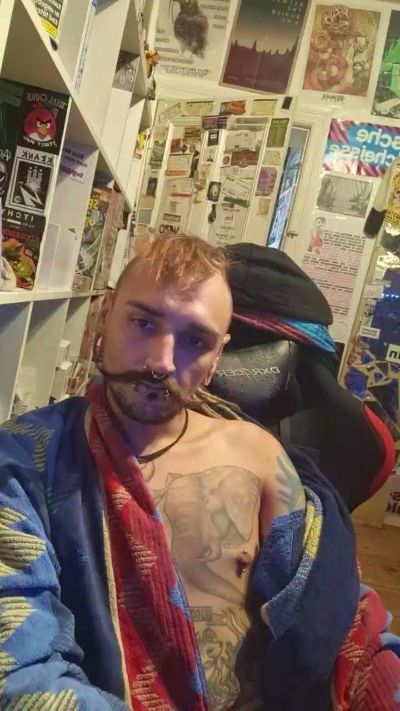 AlittlebitSpiky's Profile