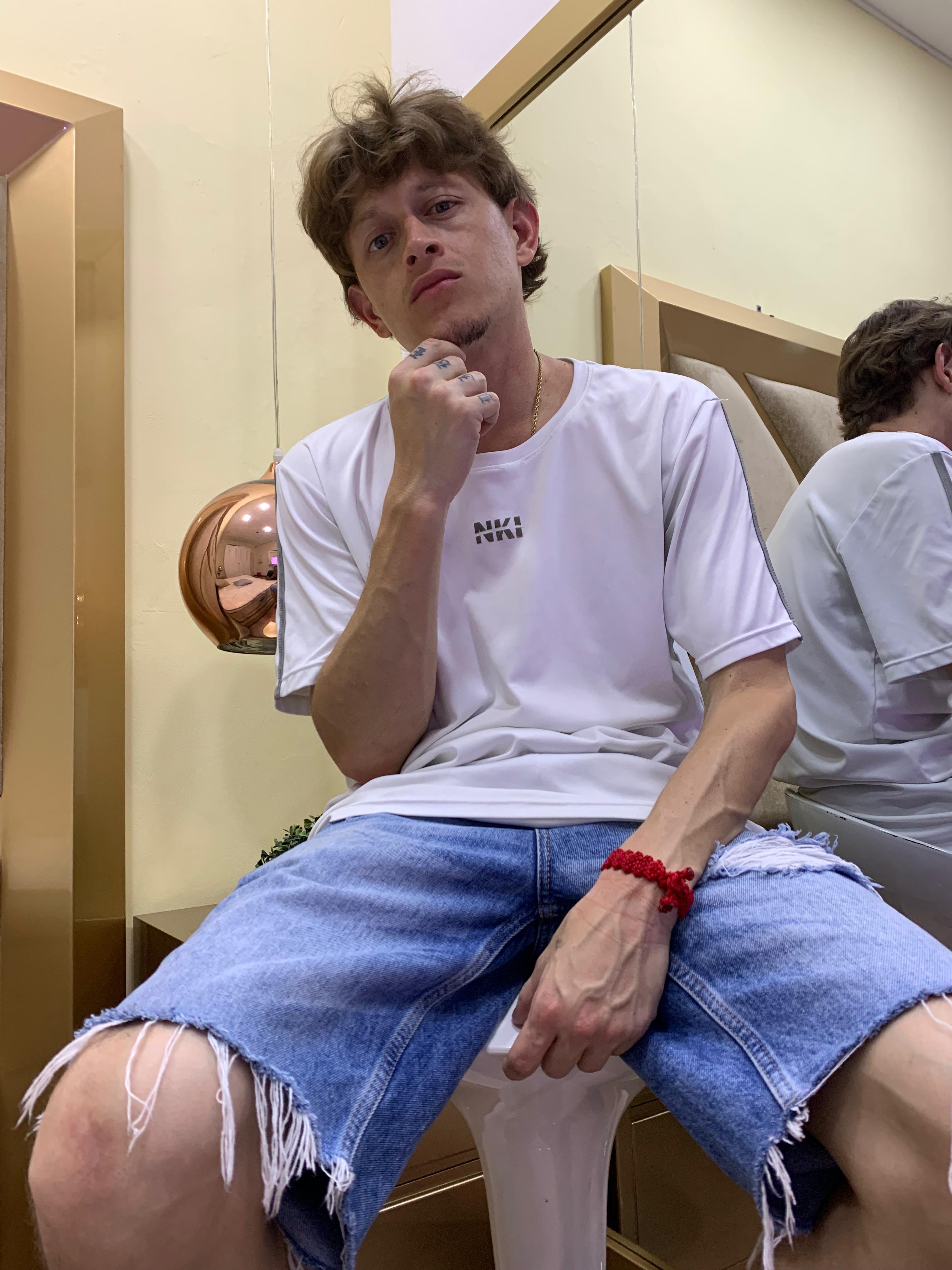 Antony_King's Profile