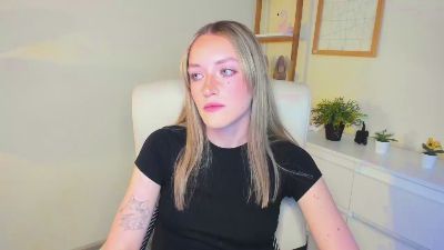 EvelynBlond's Profile