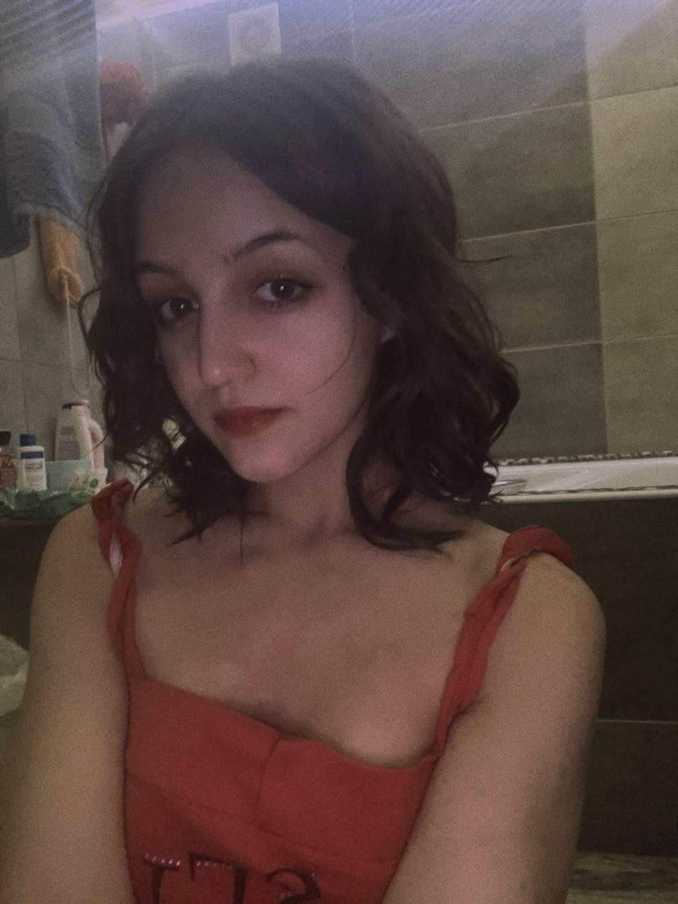 Fiona_Moore's Profile
