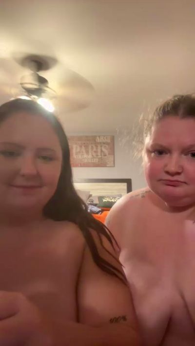 Flirtylescouple's Profile