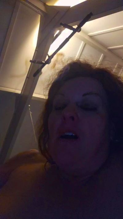 Hiskinkywhore's Profile