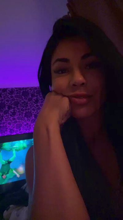 Isabeellaa's Profile