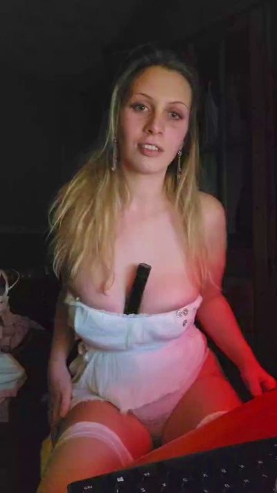 Lilly_Love22's Profile