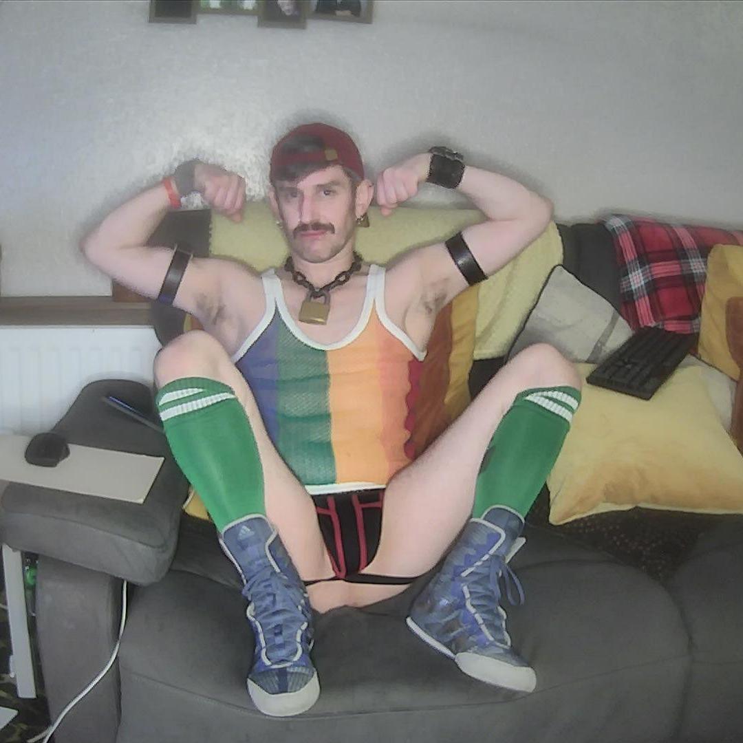 PartyBoi40's Profile