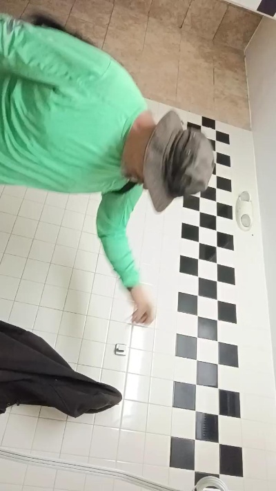 Stuffinyours's Profile