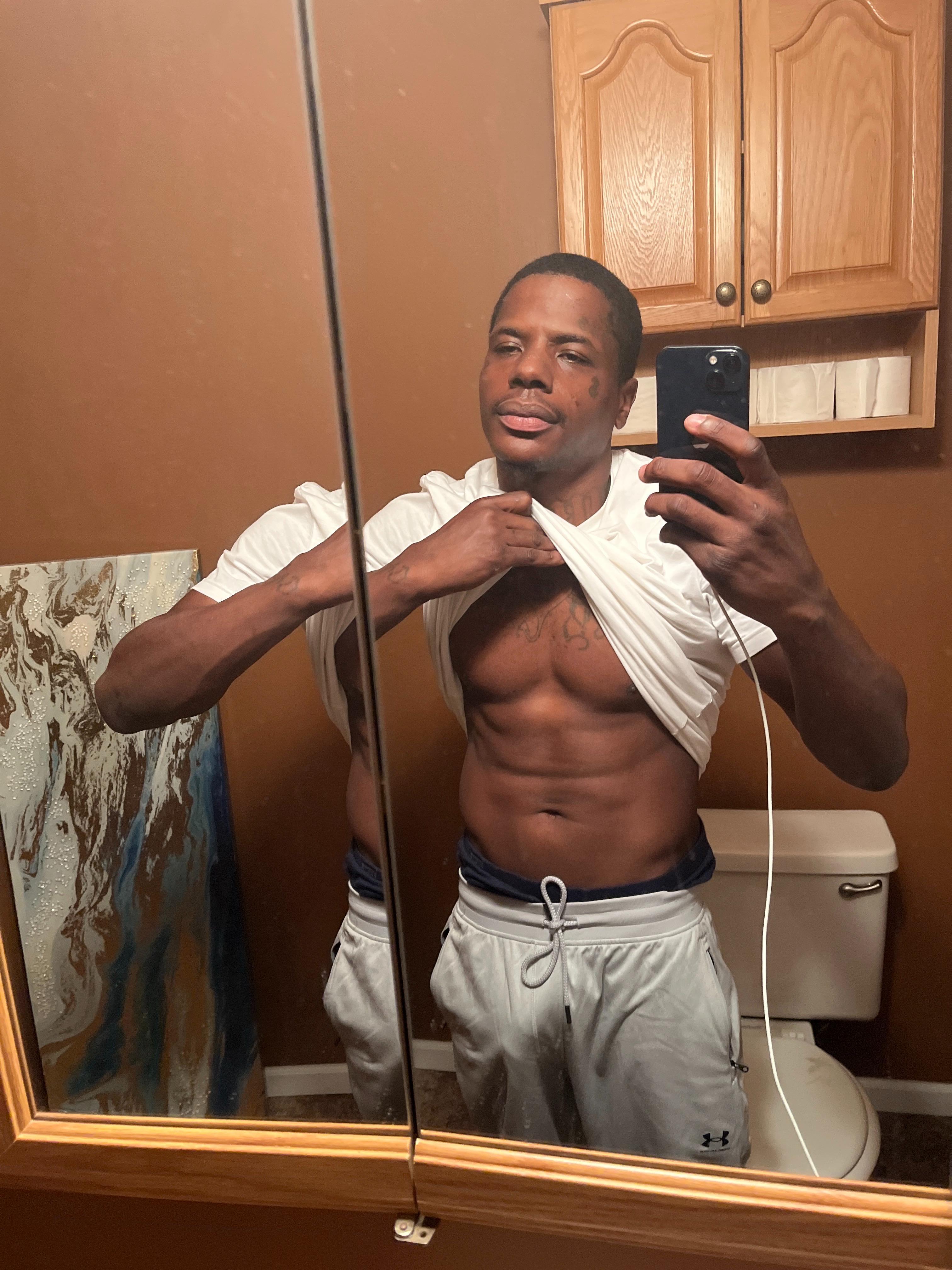 Youngpipe69 Profile Image