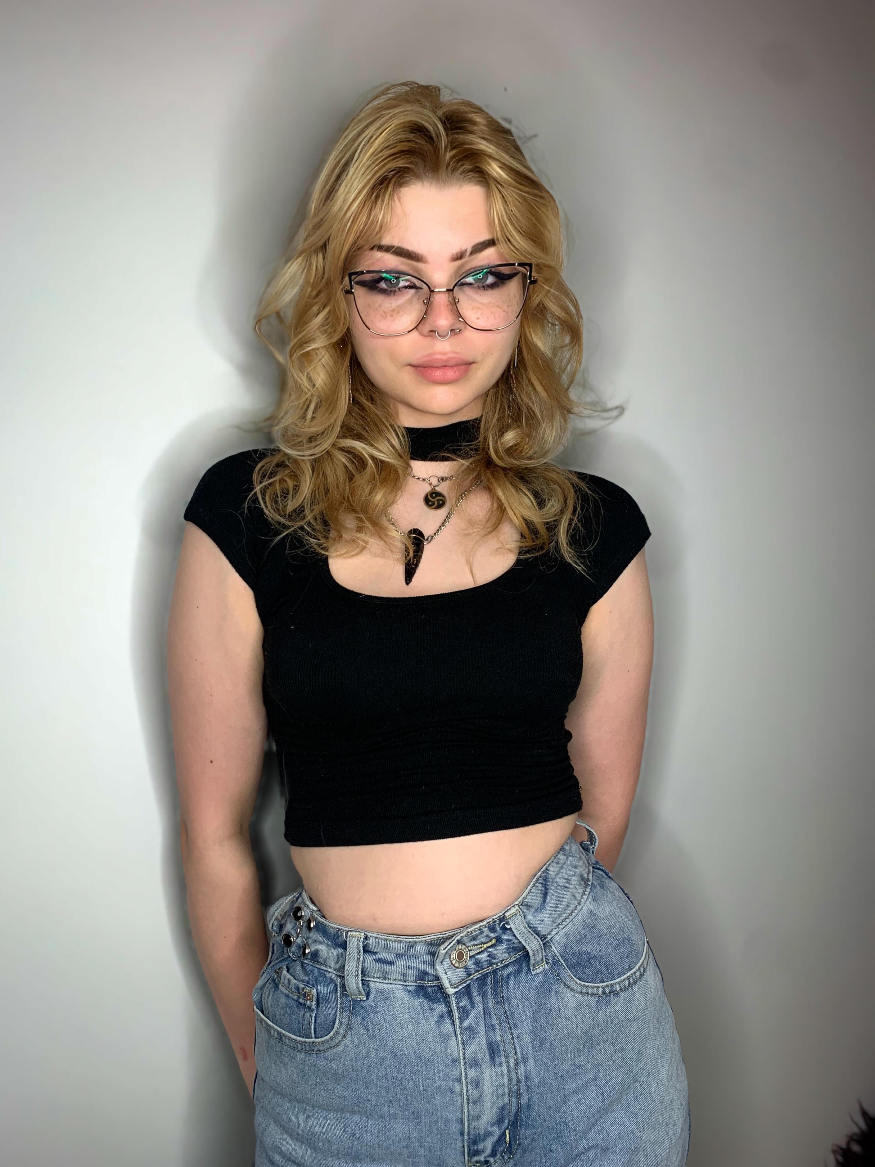 ZoeHotty Profile Image