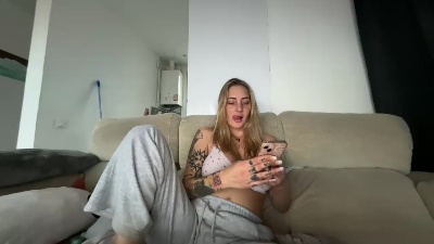 dollshorny's Profile