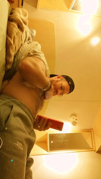 frenchyboyy44's Profile