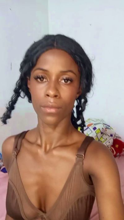 lesly_model's Profile