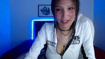 mia_collens_'s Profile