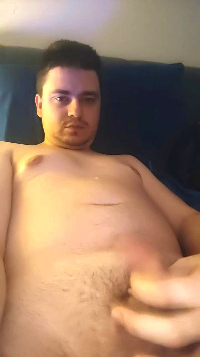 sexyguywhore18's Profile