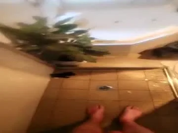 1naughtypapi live stage