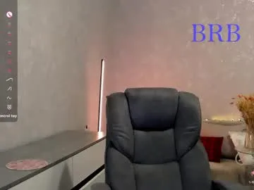 _naughty_megan_ live stage