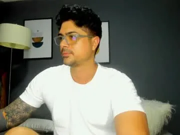 adam_clarke live stage