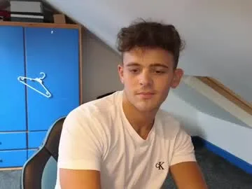 adr_twink live stage