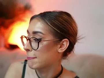 aileenaxa live stage