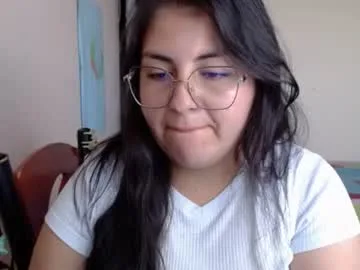 alejandraa_33 live stage
