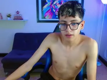 alexcum_18 live stage