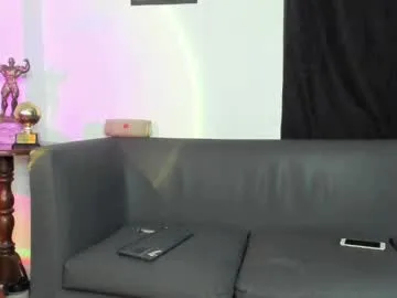 alexroyce_ live stage