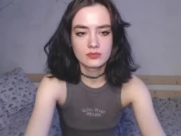 alice_glo live stage