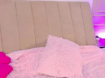 ameliiaa_smith live stage