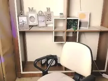 angelinalov_ live stage