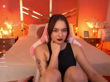 anitabelly live stage