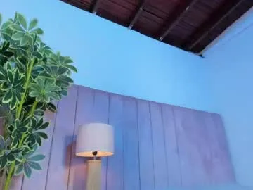 ashley_beaomunt live stage