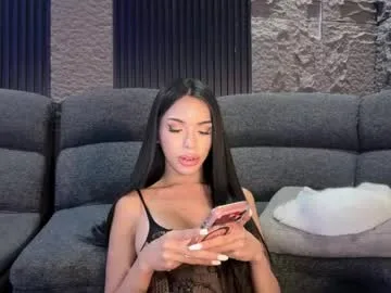 asianhugecockcindy live stage