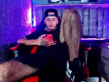 axell_cross2 live stage