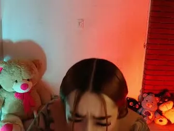 belle_ragazee live stage