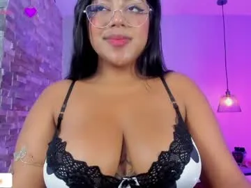 briana_z live stage