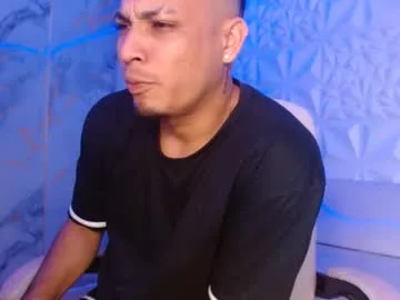 cam_xman live stage