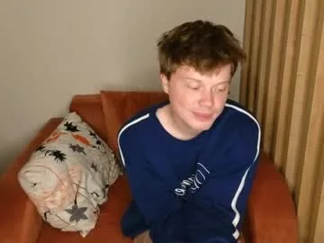 cameron_crowly live stage