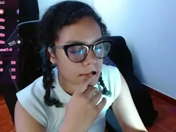 canela_s1 live stage