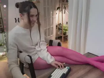 chantwow live cam preview