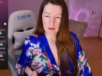 chelsey_rayne live stage