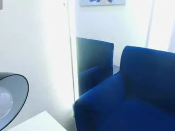 chloe_boom live stage