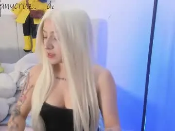 chloee_gardner live stage