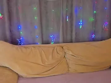 cosmic_girll live stage