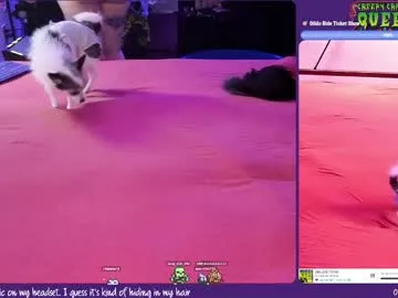 creepycrawlyqueen live stage