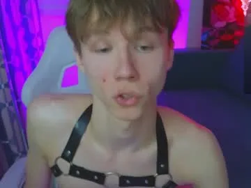 cumte_boy live stage