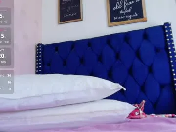 curvybuffgirl live stage