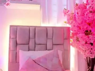 dana_grey_ live stage