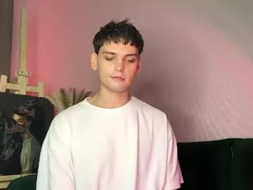 danieltuckerr live stage